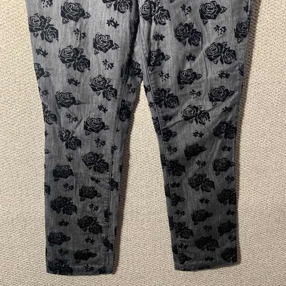 Chico's Platinum Jeans Womens Size 2 US L 12 Black Denim Floral Velvet Skinny - Picture 3 of 12